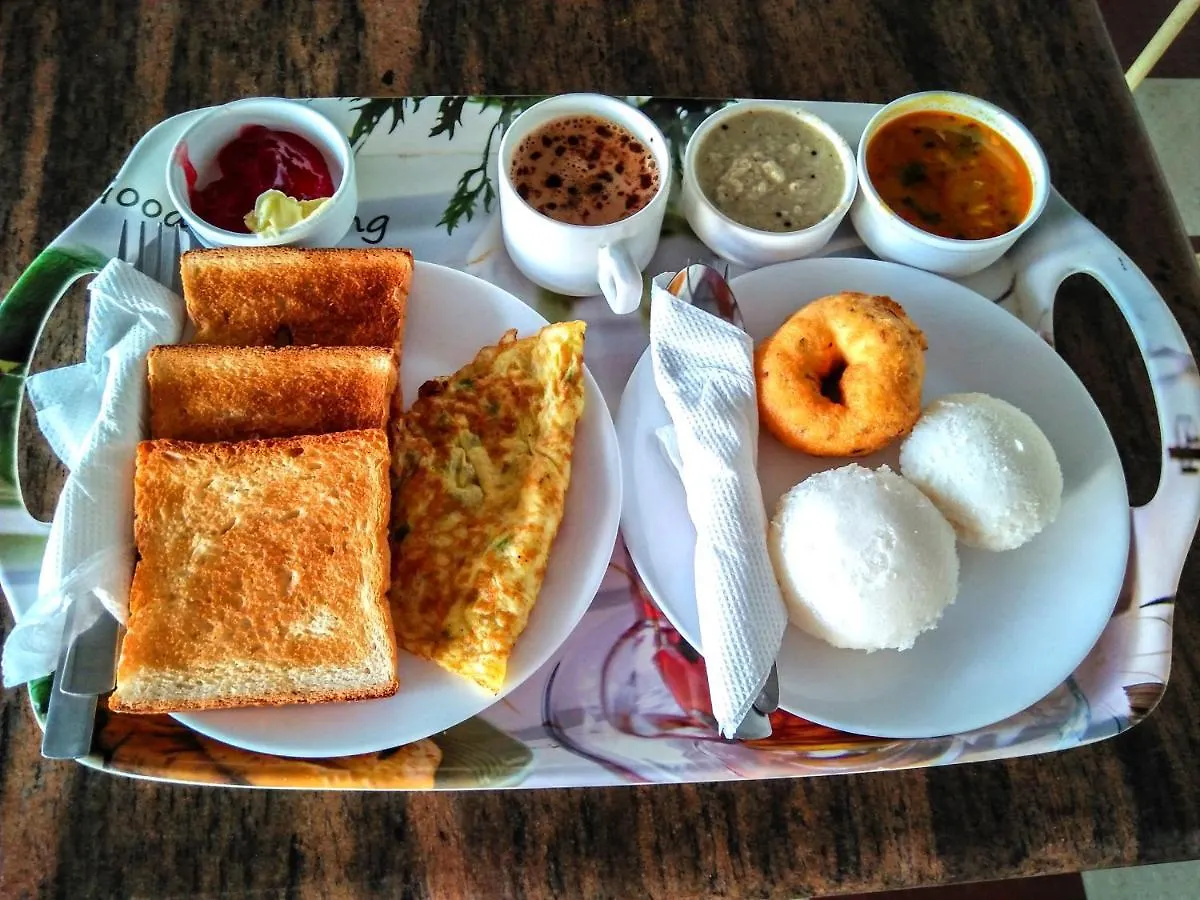 Fabhotel Corporate Square Gurgaon Hotel